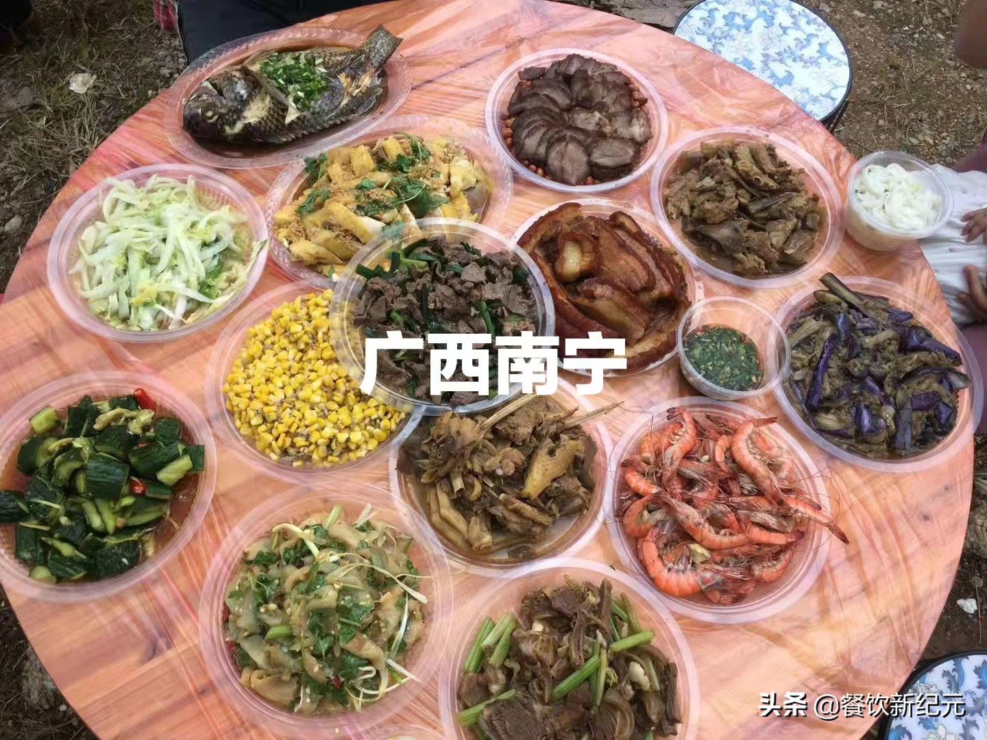 同样是农村办酒席,广西江西云泥之别,网友:没有对比就没伤害
