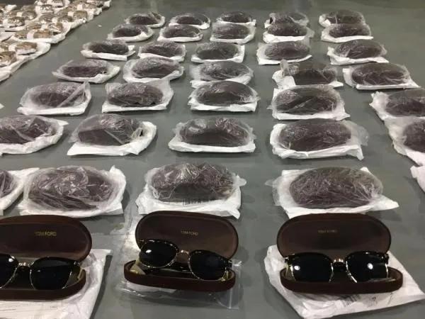 巴宝莉假货被查,龙骧巴宝莉