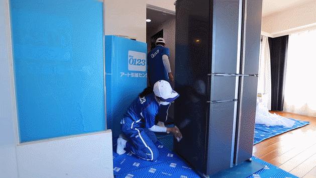 “变态”到极致的日本人,连搬家都不放过,网友拍下全过程!