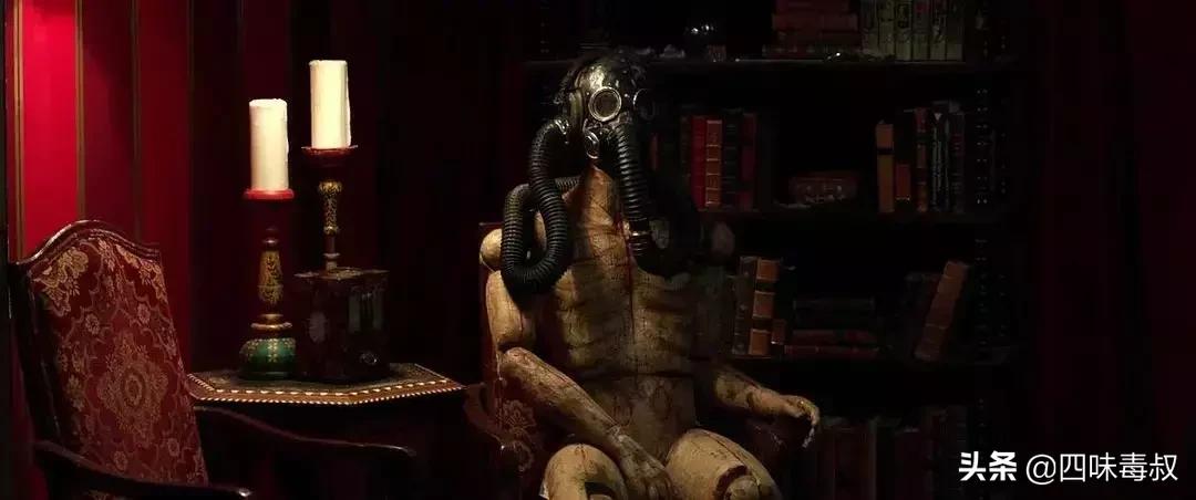 当你在凝视深渊时它也在凝视你,当你凝视深渊时它也在凝视你