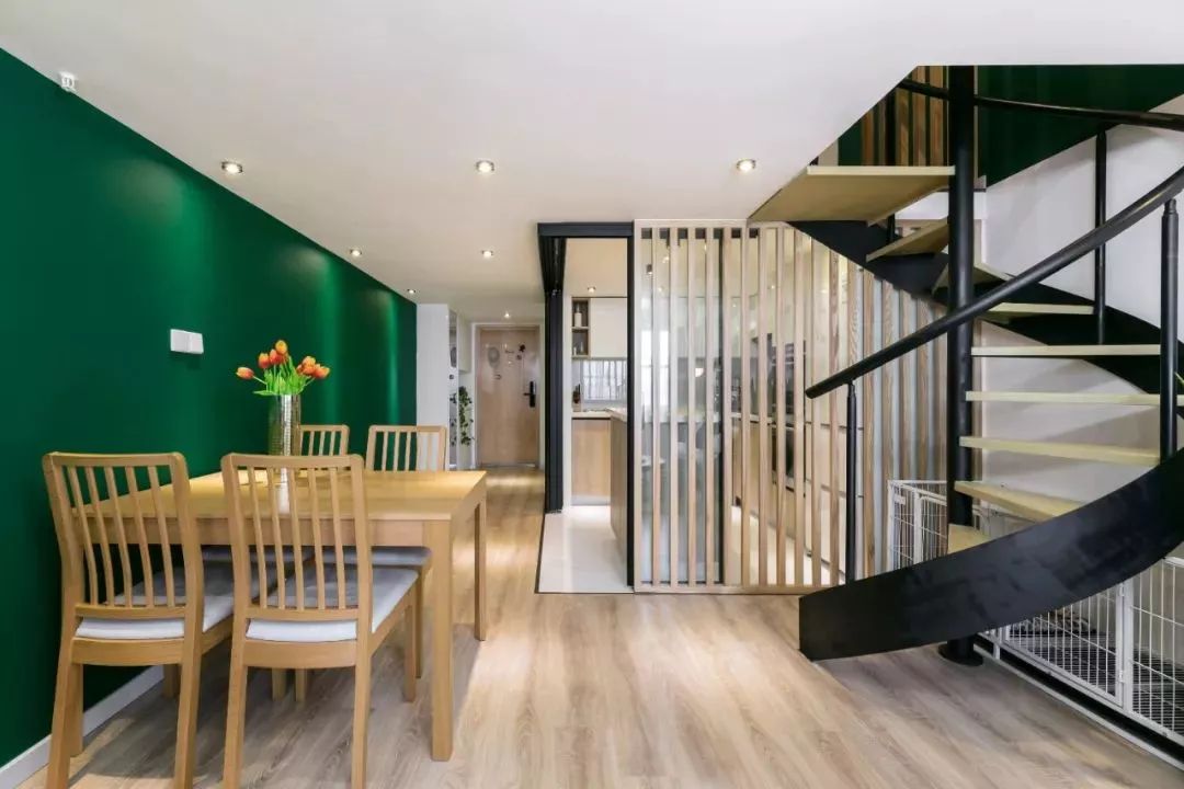 64㎡现代轻奢公寓，买了小复式，这样装修好精致