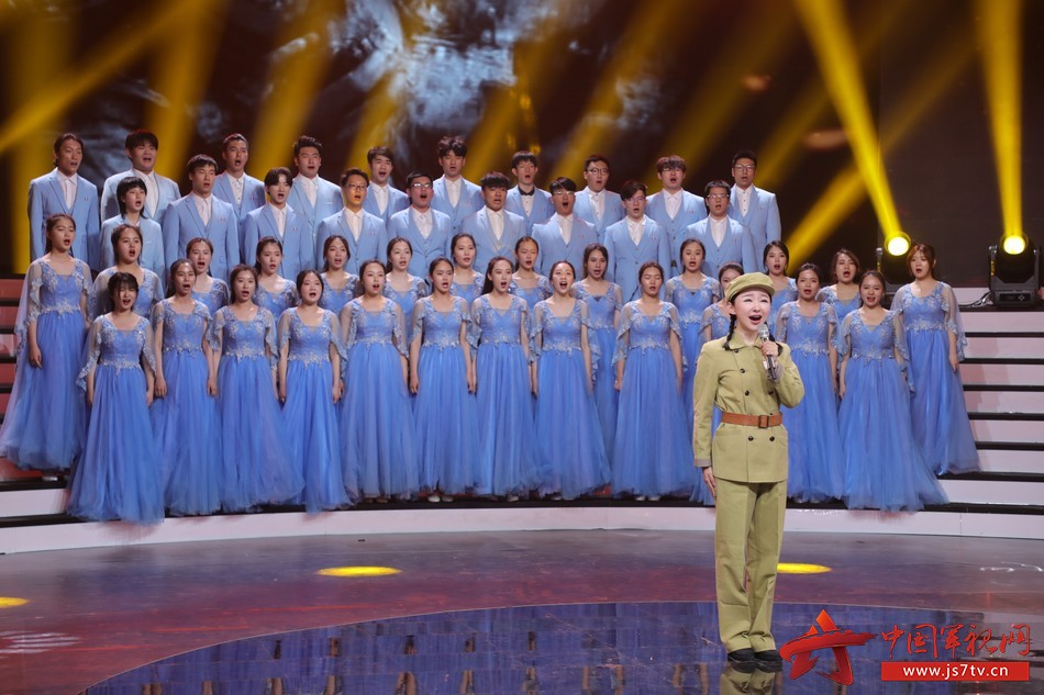 开展讲述军人故事弘扬军人精神,唱响军歌并讲述军歌背后的故事