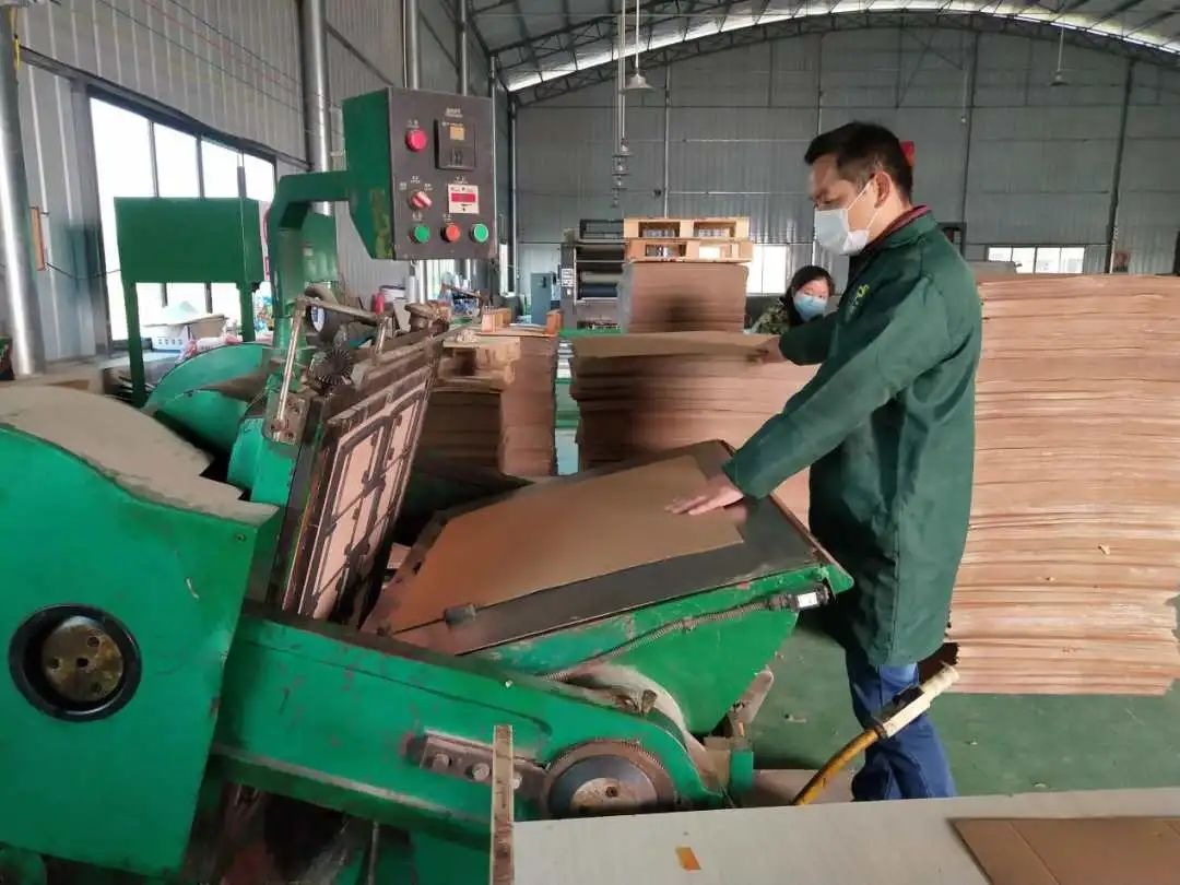 沅江“芝麻官”稳站抗“疫”复产一线C位