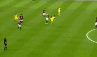 万人迷光环下的铁血斗士职业球员典范