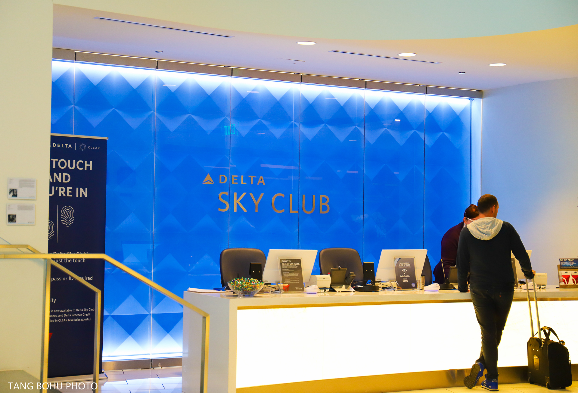 达美航空经济舱如何坐得舒服,达美航空登机体验