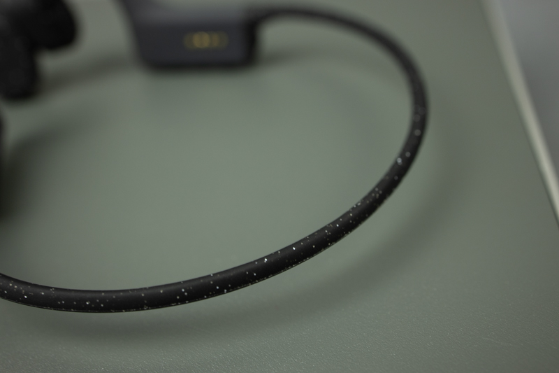 边洗澡边听歌费不费电量,边洗澡边听歌有什么后果