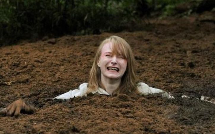 如果你掉进沙子里该怎么办,如果你掉进流沙中怎么自救呢