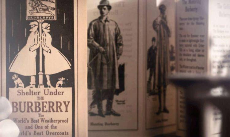 如果欧洲下起了雨，那从王妃到平民就会同时，穿“Burberry风衣”
