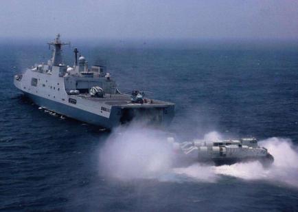 071船坞登陆舰目前已有多少艘,071型船坞登陆舰出口巴基斯坦