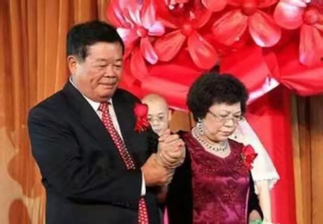 从离婚看三个女人的博弈