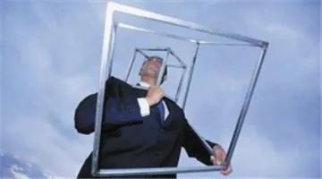 水均益推荐的说话艺术：只需一招，告别尬聊和冷场