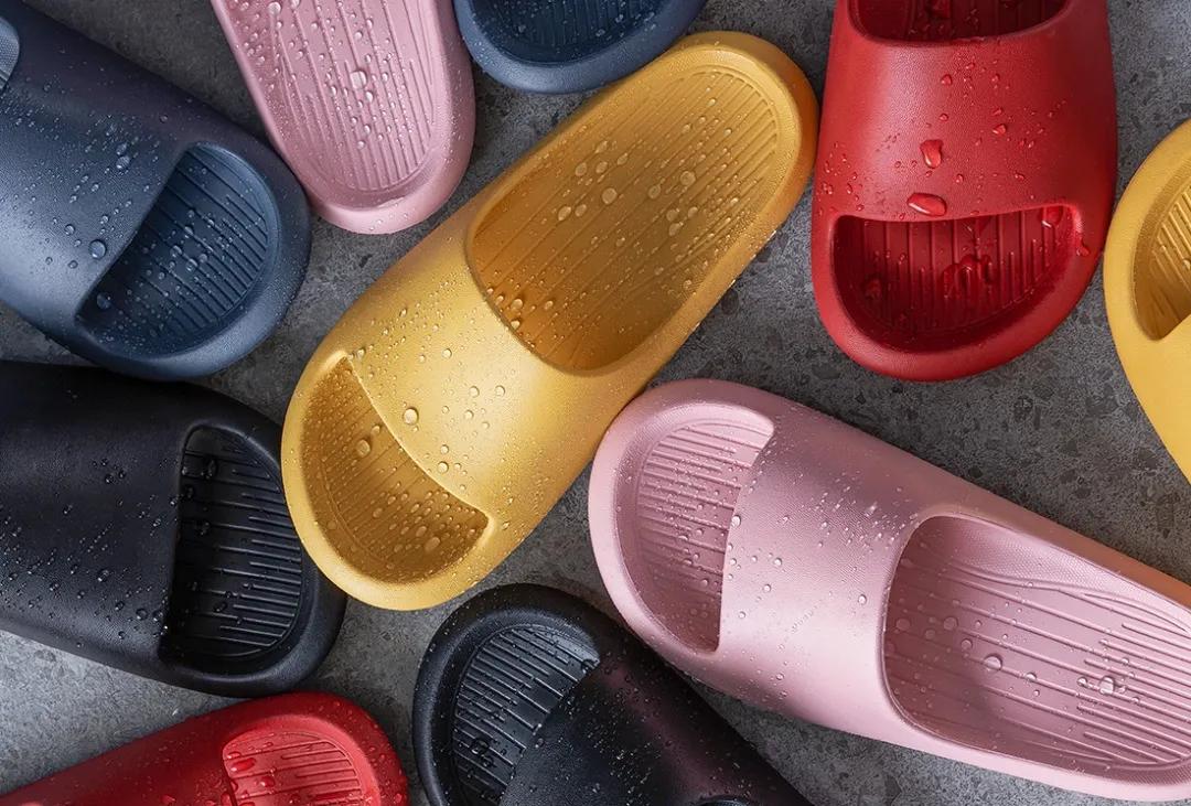 月销95000+的香蕉船拖鞋，居然30块都不要？上脚1s弹走1天疲劳