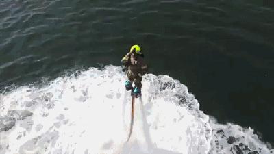 迪拜街头捡到一辆豪车,迪拜豪车坟场里的废弃豪车