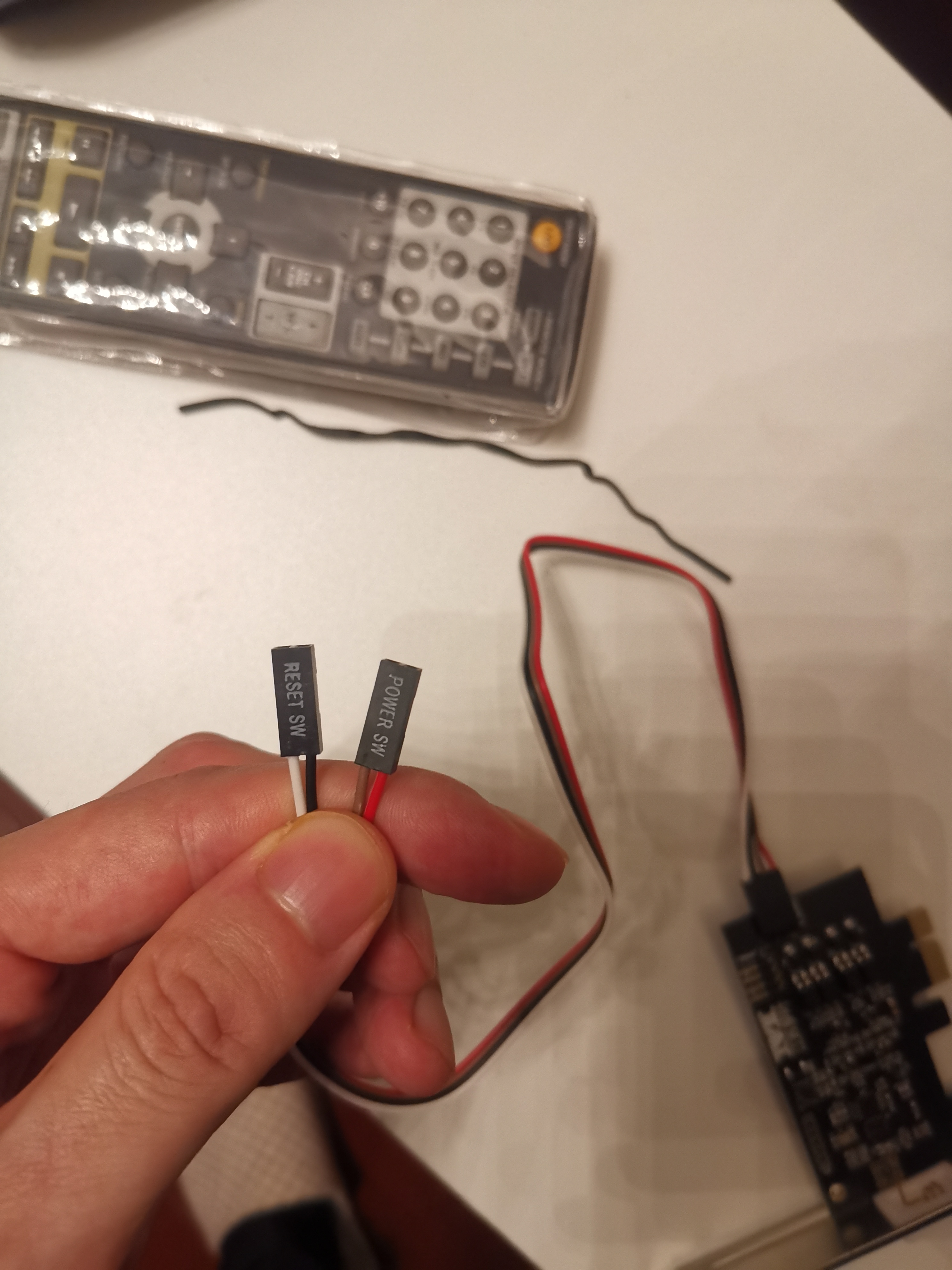 有一个不会关机的老婆怎么办？论电脑软关机键如何接入智能设备