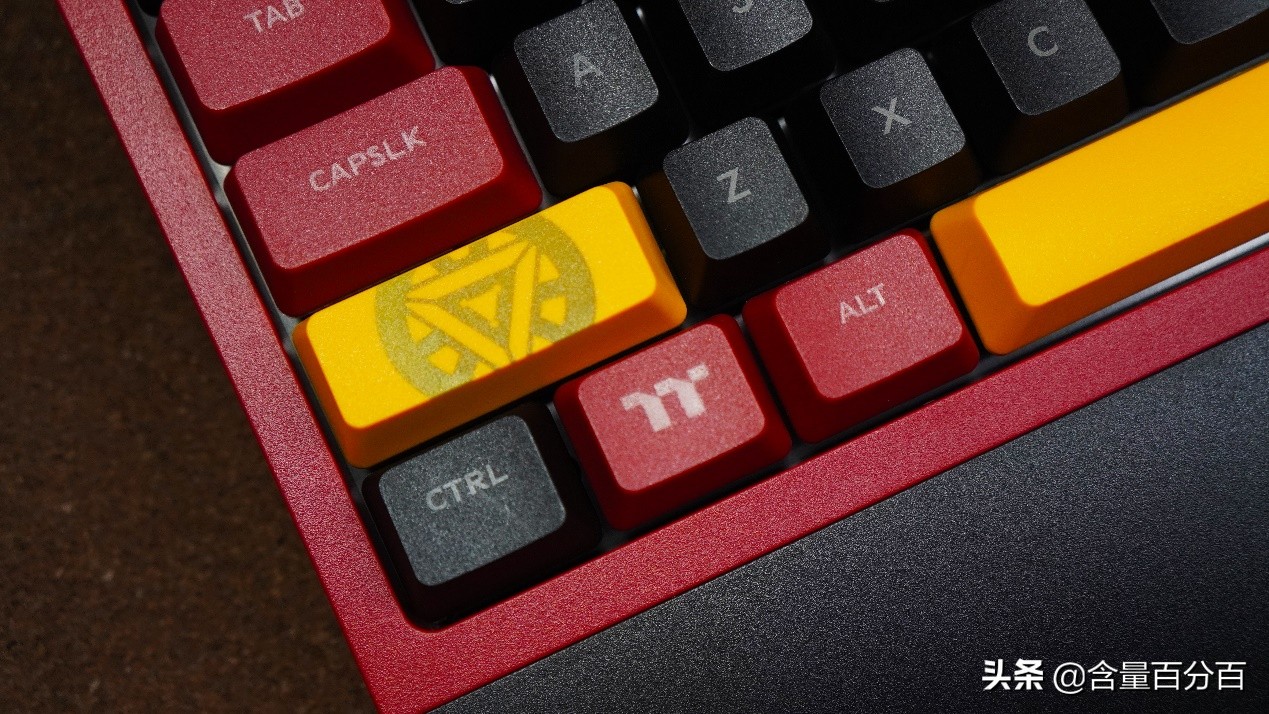 钢铁侠联名款TT机械键盘,ttg521机械键盘测评