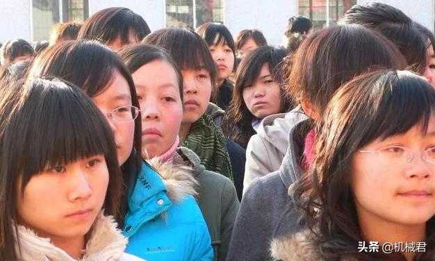 机械行业毕业能干什么,机械行业转行学什么比较好