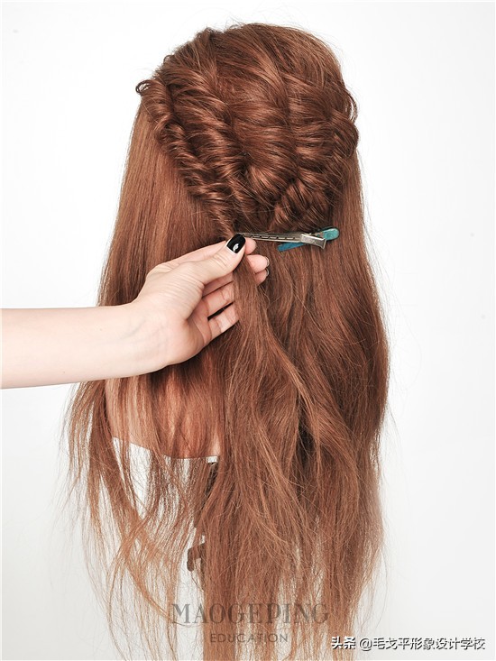 复古气质优雅发簪盘发,优雅气质新娘盘发