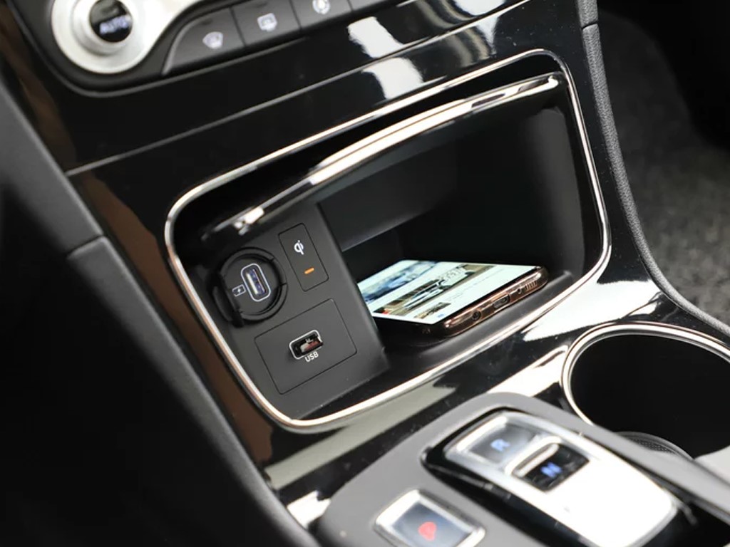 第四代胜达优惠8万,2023款现代胜达旅行家与汉兰达