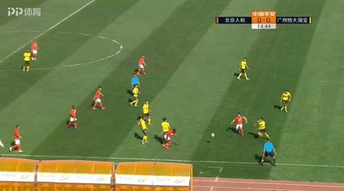 保利尼奥中超首次染红,保利尼奥卡瓦哈尔染红