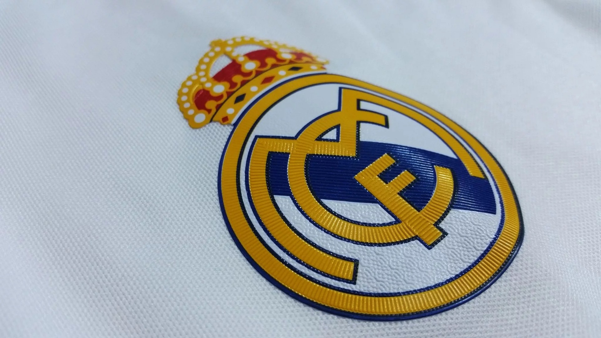 皇马8号球衣有哪些人穿过,皇马10号球衣正品