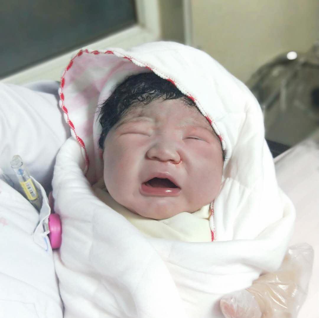 邯郸二院顺产,13斤重的巨大儿顺产