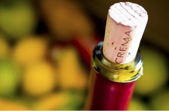 红酒漏酒是什么原因,葡萄酒瓶盖漏酒怎么办