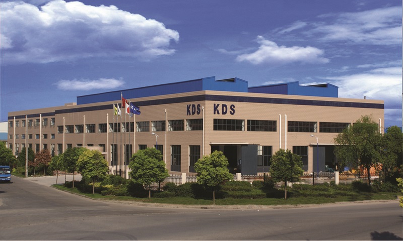 发动机零部件和发动机电控零部件,发动机配件原厂跟副厂有什么区别