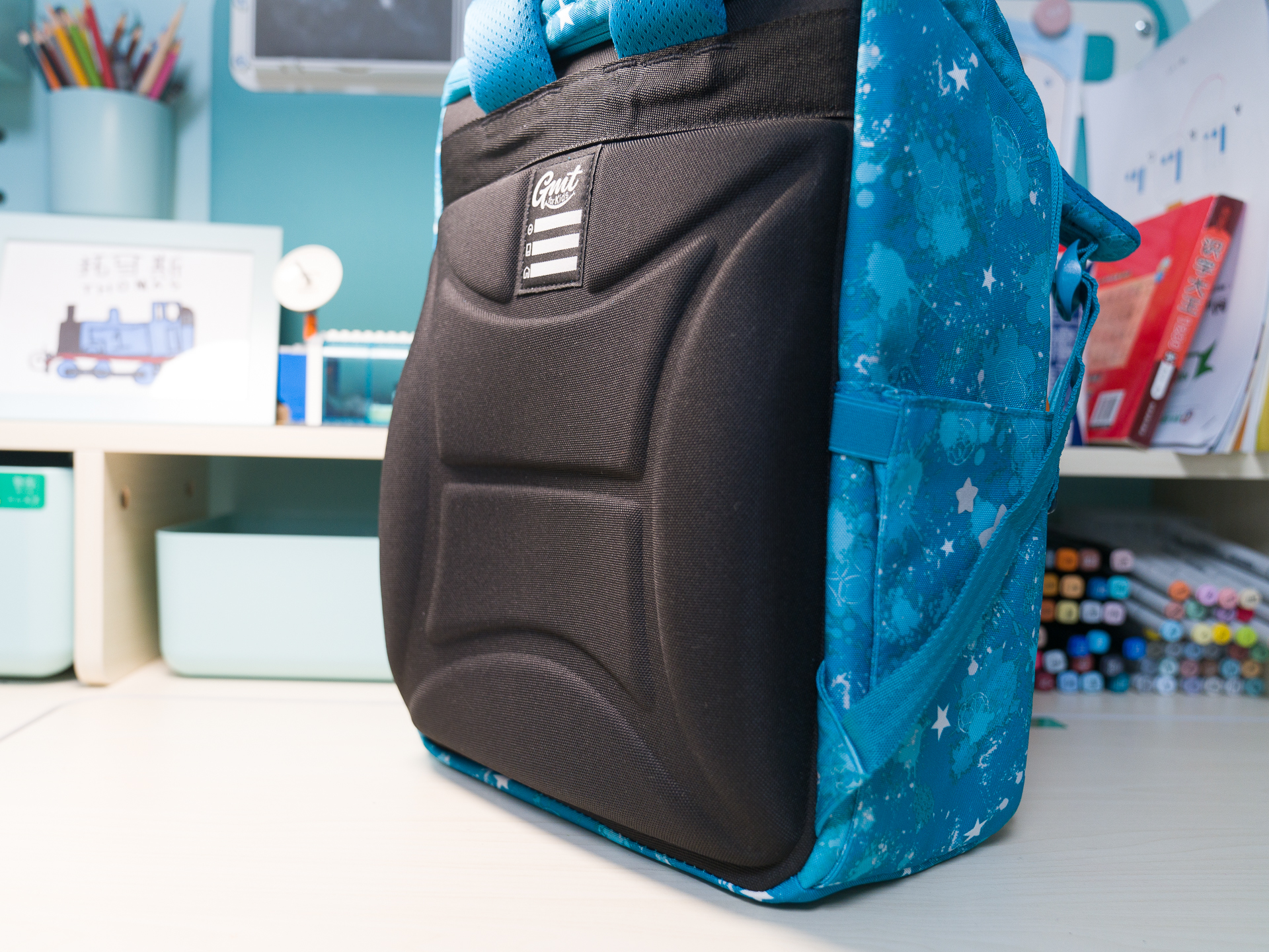 减负护脊书包怎么选,如何给孩子选一款好的护脊书包