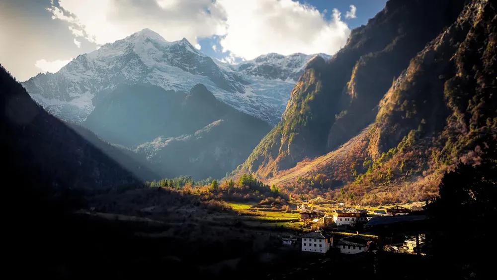 人生必走的经典户外线路,中国最虐的徒步线