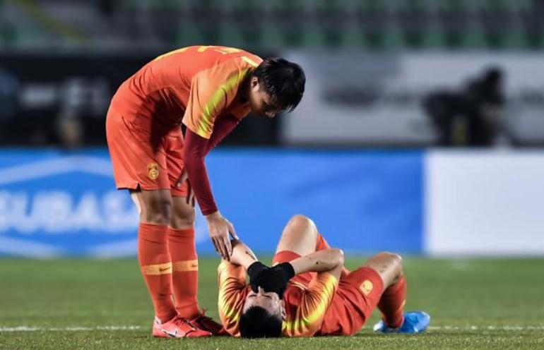 姜至鹏遭日韩媒体批评:这少林足球是在谋杀,他自己还觉得没犯规