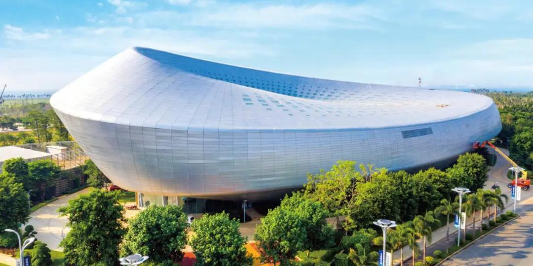 汪峰演唱会嗨爆全场,曝汪峰