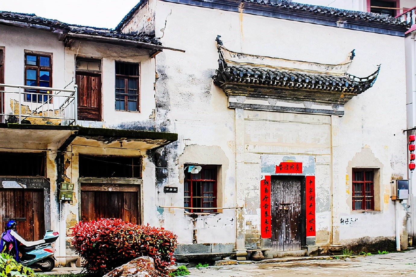 大山深处的古村,大山深处石潭古村