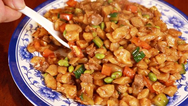 老字号“插旗”石景山！不到20元能吃饱？！还抬手就送60瓶啤酒！