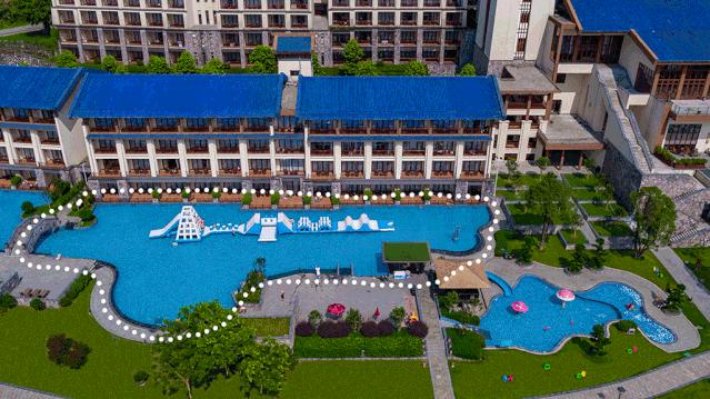 清远宝晶宫天鹅湖温泉酒店,清远顶级豪华酒店