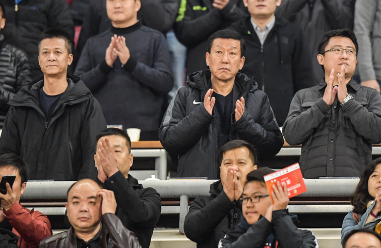 中超崔康熙赛后发布会,中超对崔康熙的处理结果