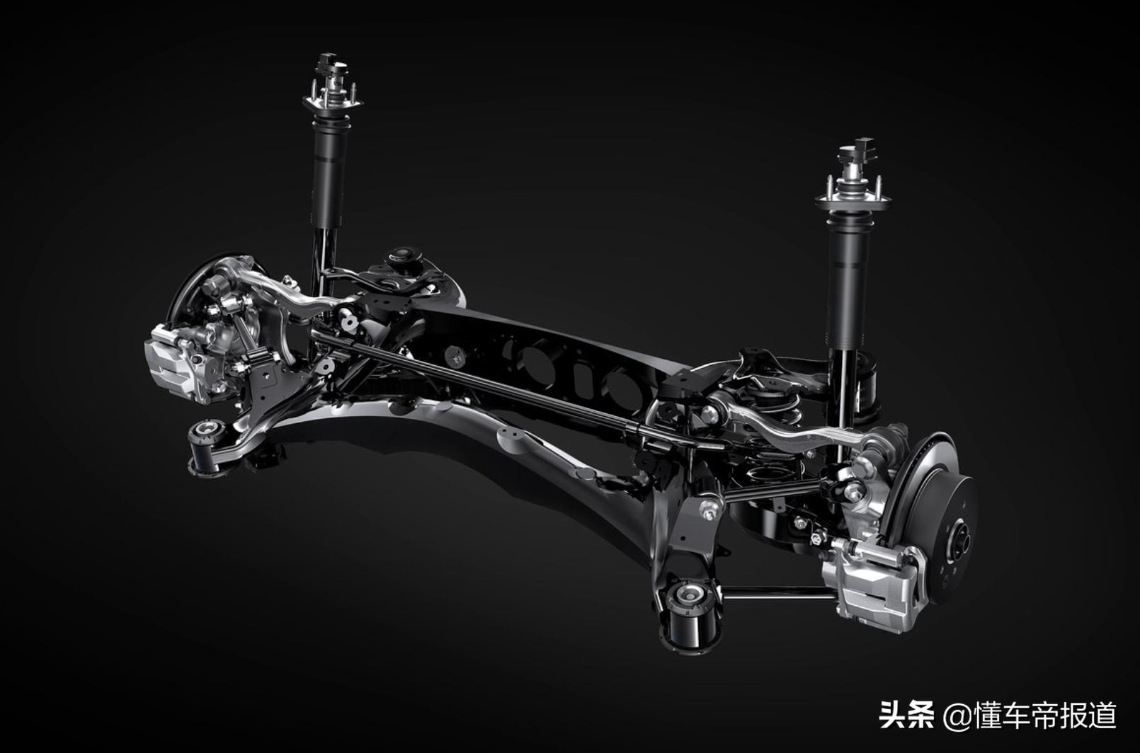 新款雷克萨斯is对比宝马三系,全新外观更好看的车