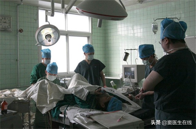 子宫腺肌症痛经最简单的止痛方法,子宫腺肌症痛经是腹部什么部位疼