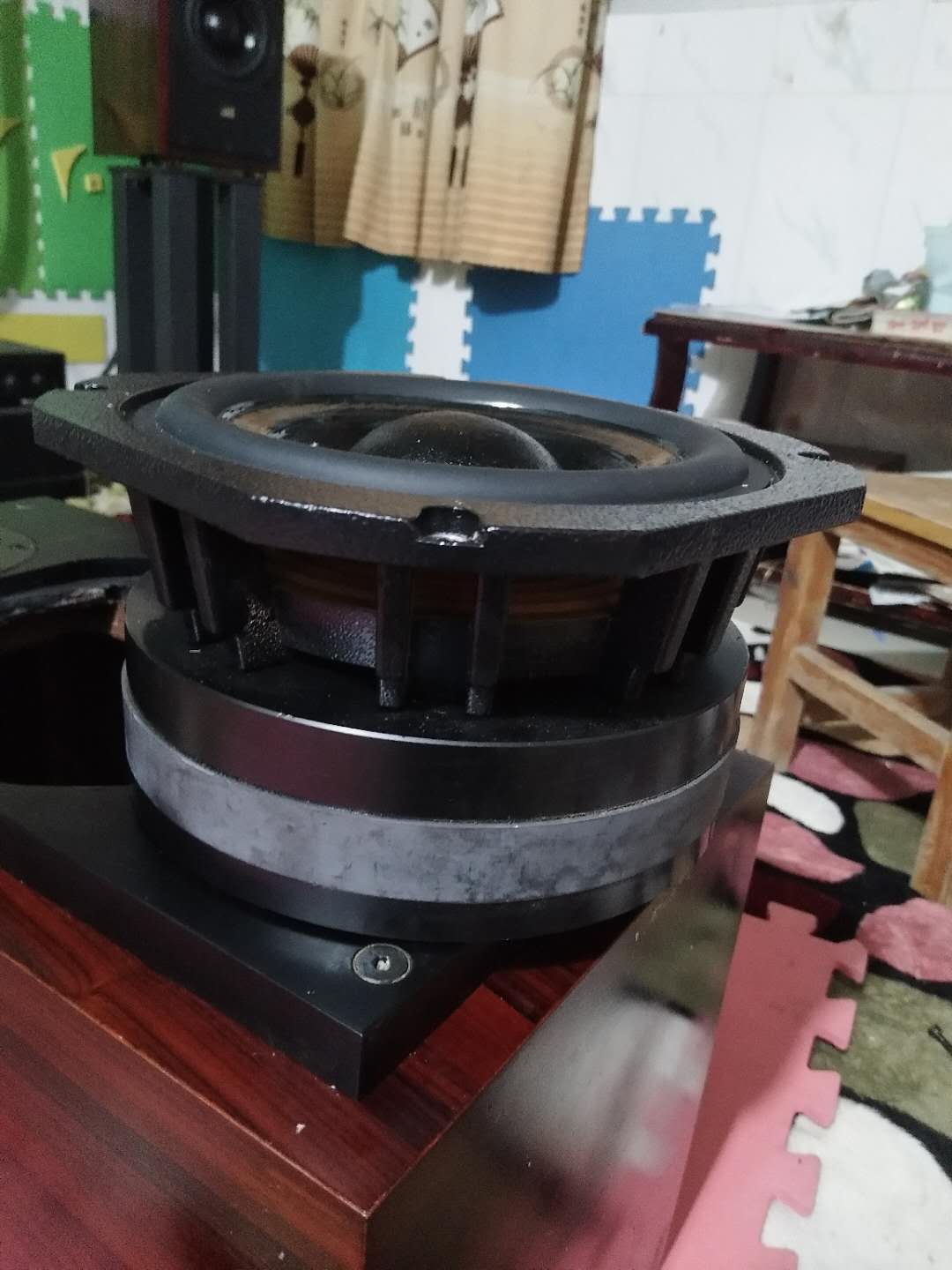 atcscm20特别版音箱试听,全新atc