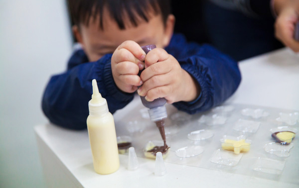 加盟糖巢零食需要什么条件,加盟糖巢零食店需要多少钱