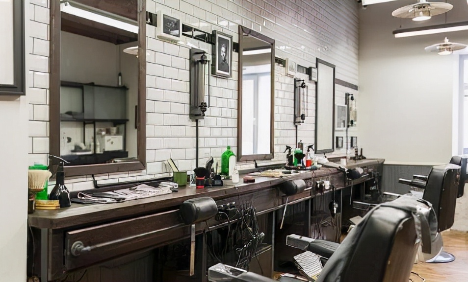 理发店用的洗发水是什么,理发店的洗发水为什么质量这么好