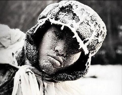 长津湖冰雕连幸存者有哪些,冰血长津湖冰雕图片