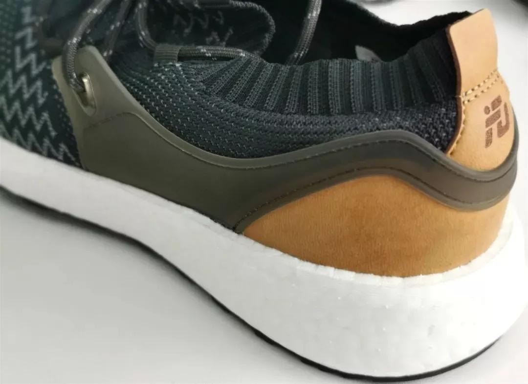 yeezyboost350v2creamwhite炒价,adidasyeezyboostrunner700v2