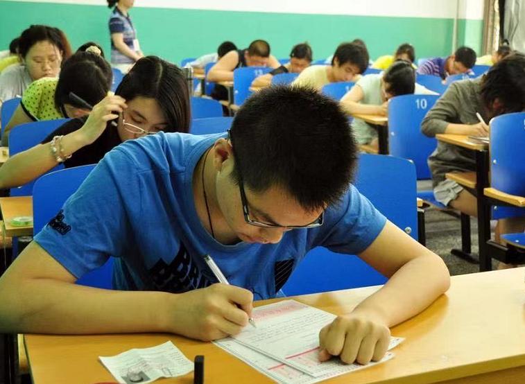 取消三本后原来的三本大学怎么办,三本取消了考本科是不是难了