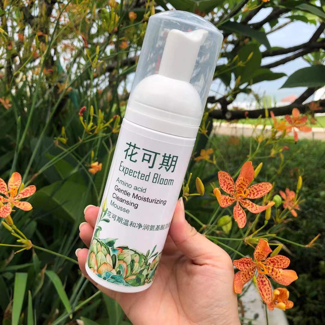 洗面奶推荐：紧致肌肤均匀肤色，水润佳人，青春精彩