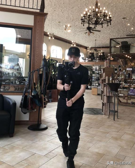 春熙路的行业匠心企业！爆款鸡爪届“劳斯莱斯”竟是三原学子研制