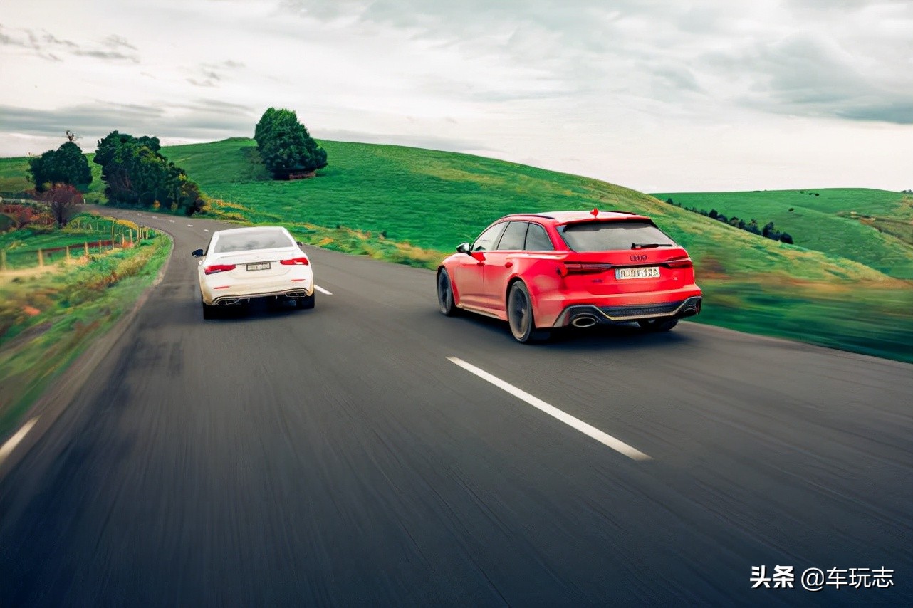 奥迪瓦罐旅行车rs6比赛,奥迪rs6对比amg