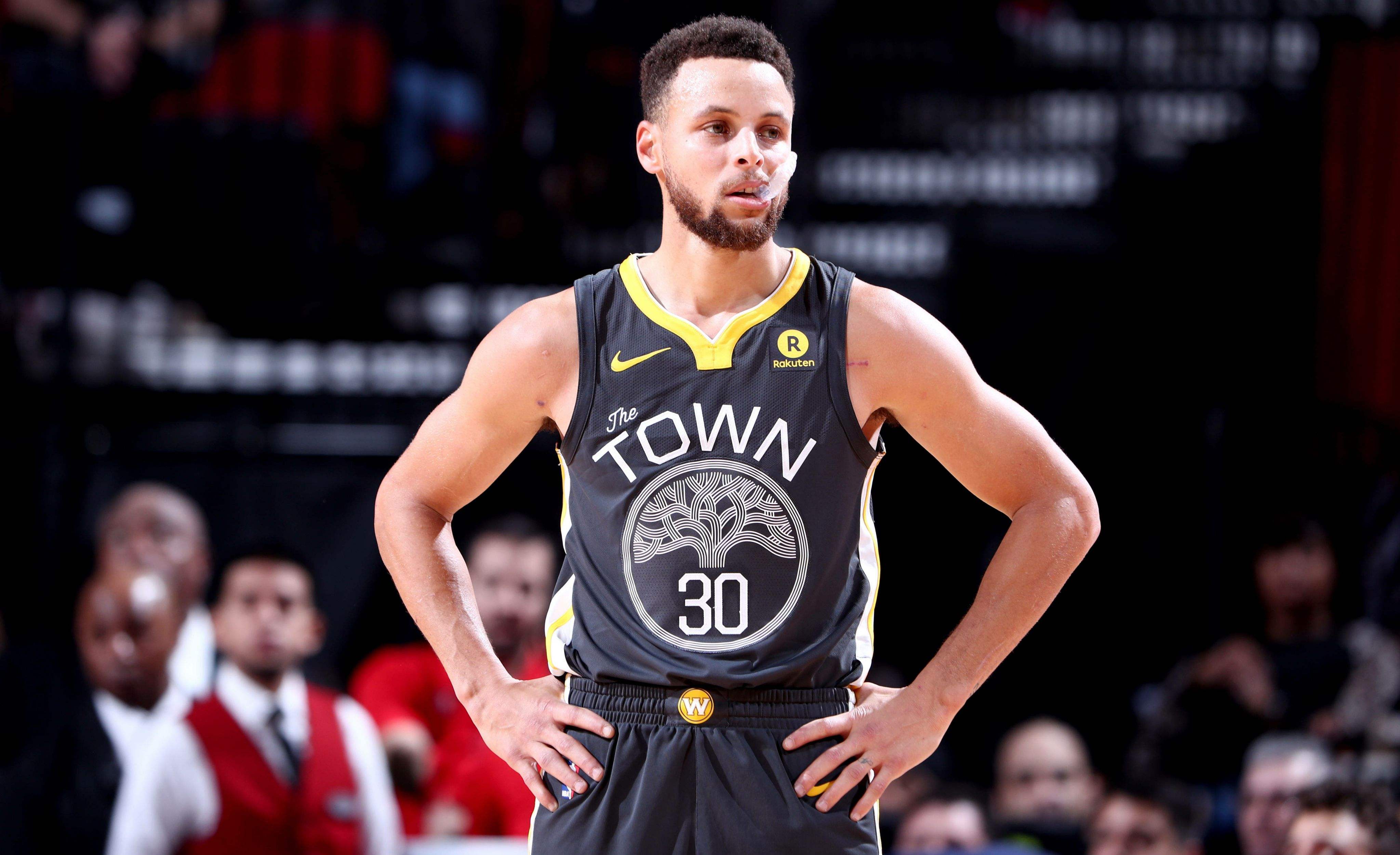 nba球星穿的球鞋多少钱,nba球星球鞋哪个人最贵