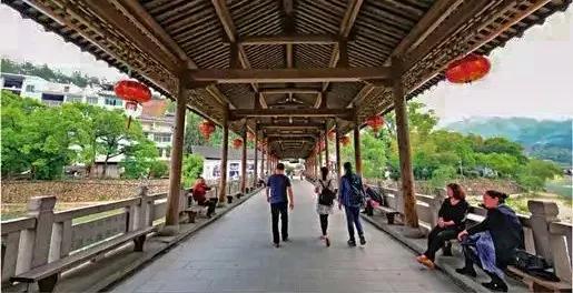 天门高空漂流玻璃滑道,高空玻璃天桥景点大全