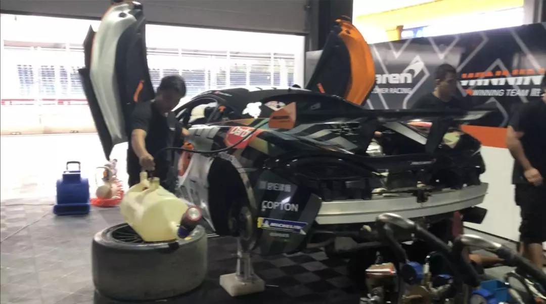 摸进韩寒的P房，看看民用车和赛车保养到底有什么区别？