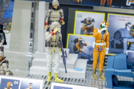 megahouse手办官网蓝锁,megahouse手办初号机